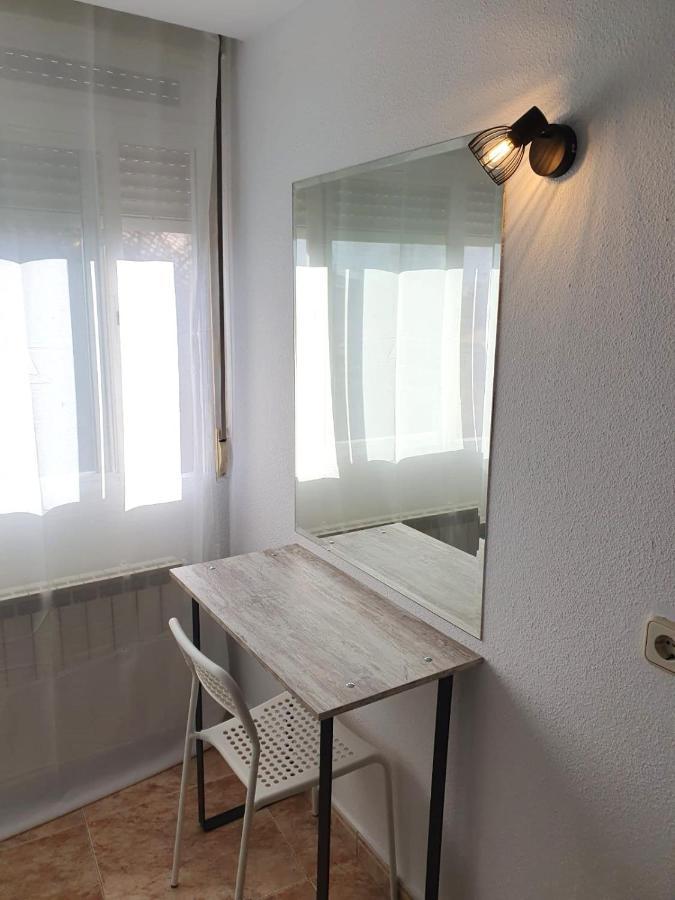 Hostal Fronton Alcobendas Eksteriør billede