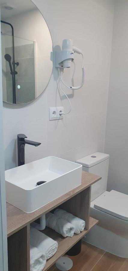 Hostal Fronton Alcobendas Eksteriør billede