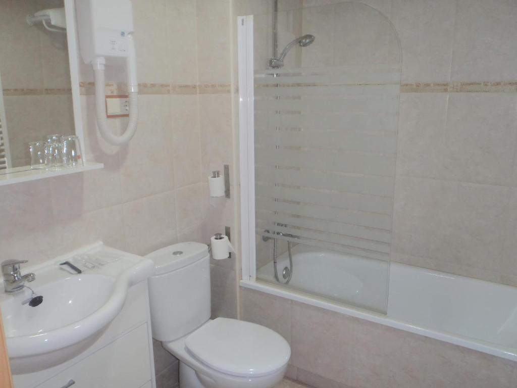 Hostal Fronton Alcobendas Værelse billede